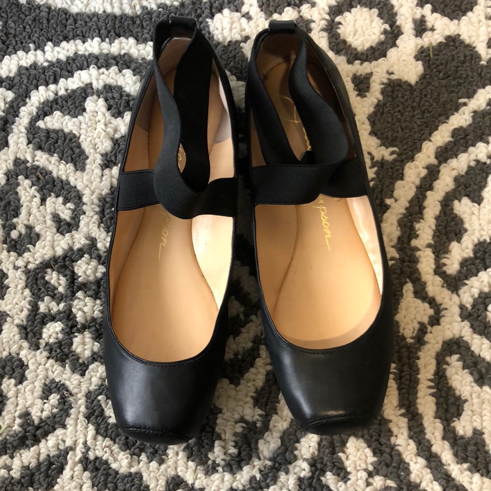 Jessica Simpson ballet flats